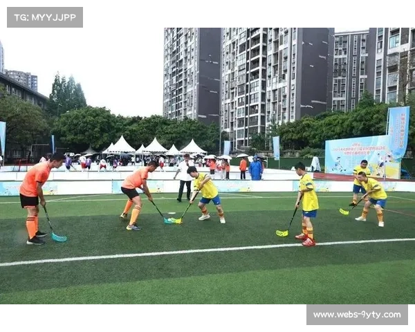 成都社区引入软式曲棍球青少年体验课探索群众体育新场景促进青少年全面发展 成都社区引入软式曲棍球青少年体验课探索群众体育新场景促进青少年全面发展